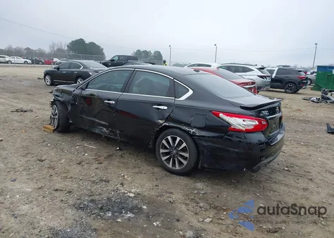 2017 Nissan Altima 2.5 Sl z USA, uszkodzony, nr VIN 1N4AL3AP0HC152935